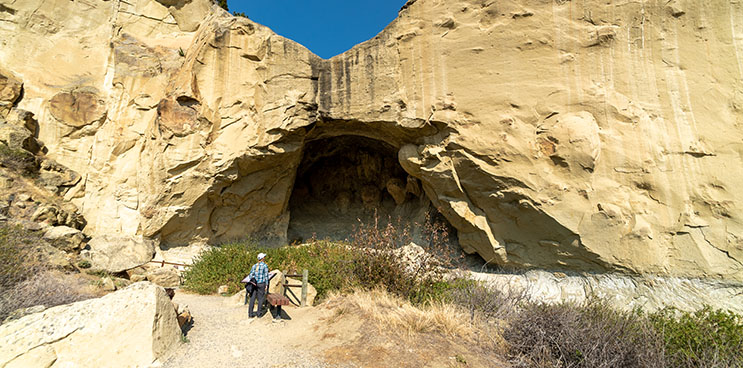 Pictograph Cave State Park