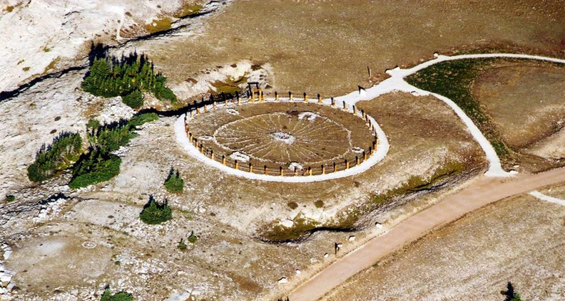 Roadtrippers - Bighorn Mountain Vista