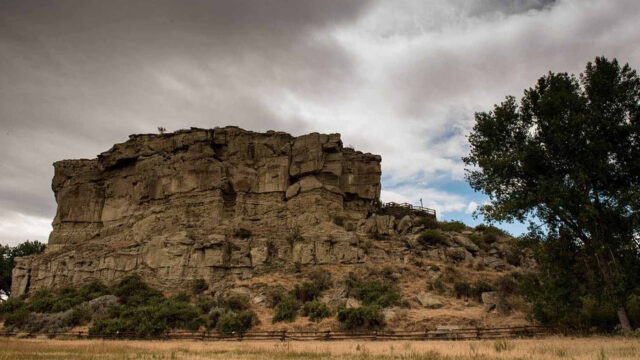 pompeys_pillar_national_monument_2